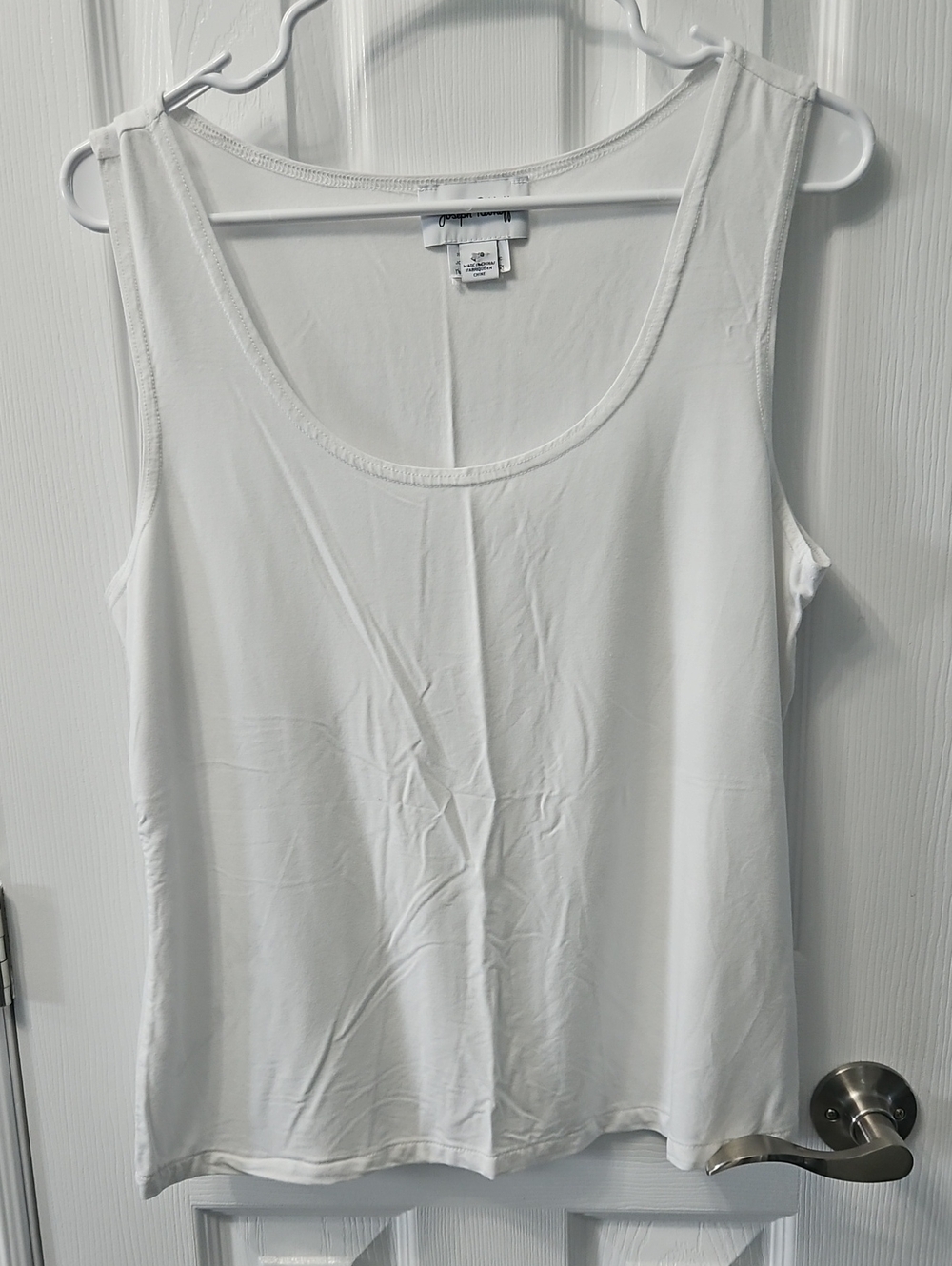Joseph Ribkoff Tank Size Large Color Off White